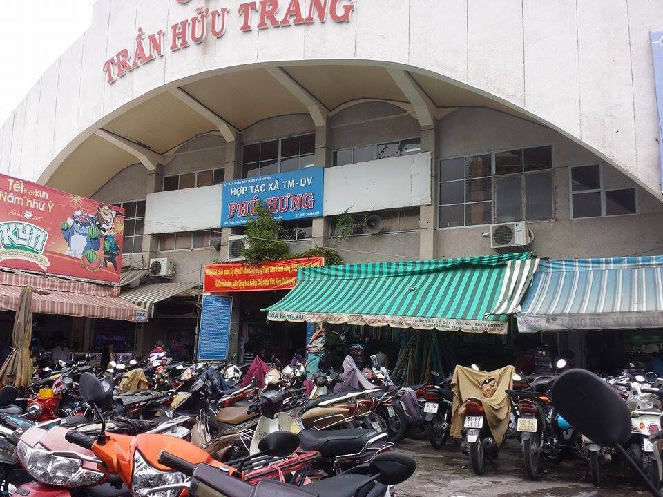Chợ Trần Hữu Trang Phú Nhuận