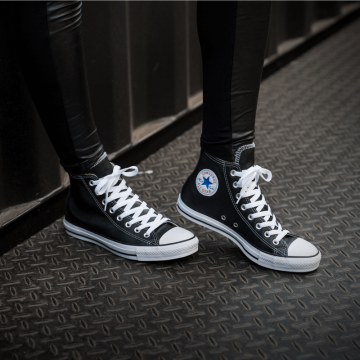 Những mẫu giày converse đen cực chất