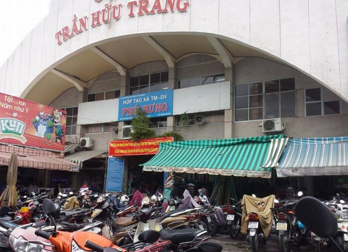 Chợ Trần Hữu Trang